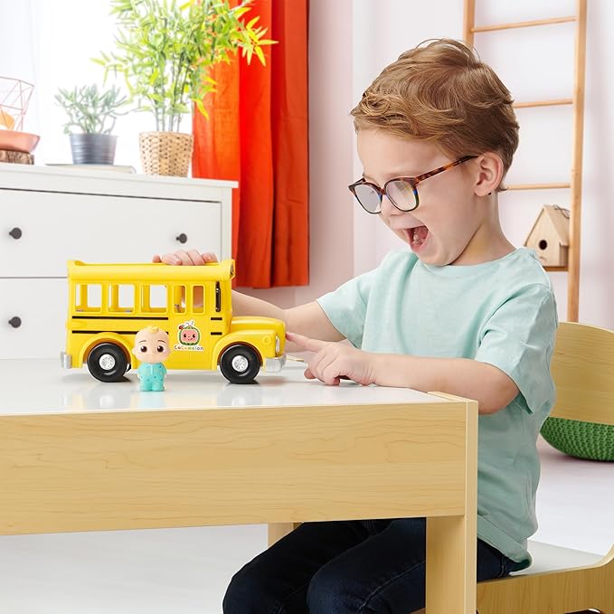 CoComelon Musical Yellow School Bus ,WT80113