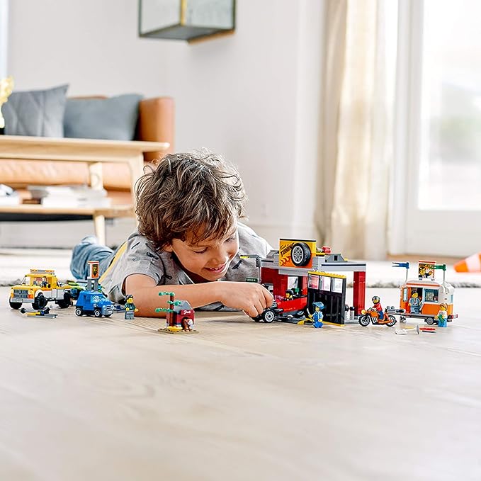LEGO City Toy Car Garage 60258, Cool Building Set for Kids (897 Pieces)