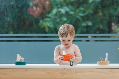 PlanToys Sailing Boat with Penguin Bath and Water Play Toy (5711) | Sustainably Made from Rubberwood and Non-Toxic Paints and Dyes