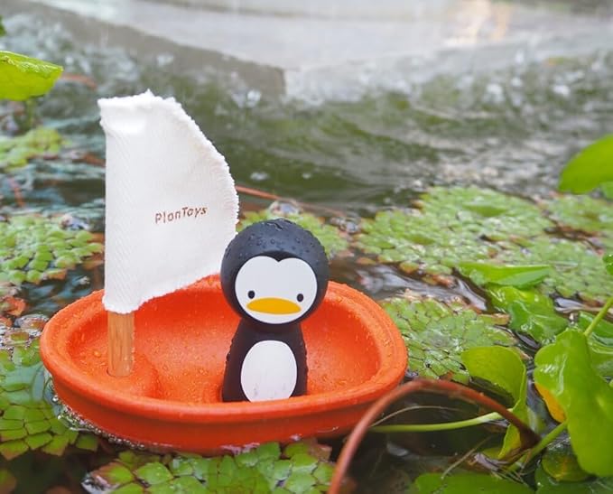 PlanToys Sailing Boat with Penguin Bath and Water Play Toy (5711) | Sustainably Made from Rubberwood and Non-Toxic Paints and Dyes