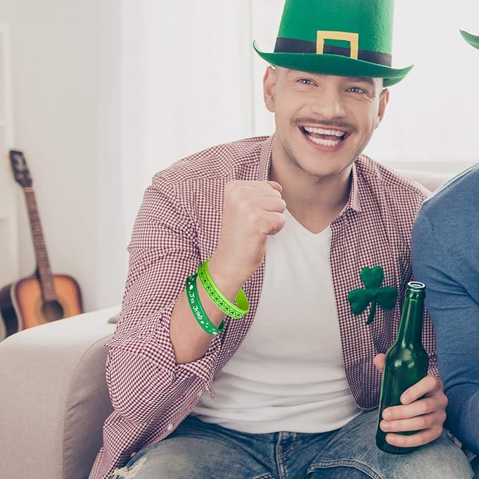 TUPARKA St. Patrick's Day Rubber Wristbands Silicone Shamrock Irish Wristband Bracelet for Party Favors Kids School Gifts Supplies, 36 Pcs 6 Styles