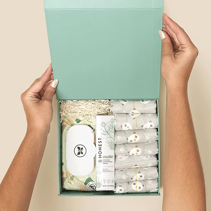The Honest Company Babe's Clean Bum Gift Set | Diapering + Newborn Essentials 99% Water (60 ct), (2.5 oz), 1, 7