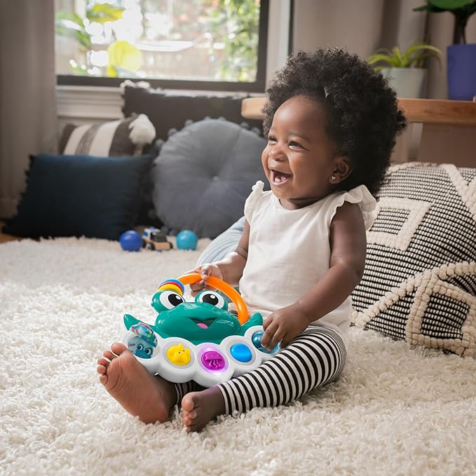 Baby Einstein Ocean Explorers Neptune?s Busy Bubbles Sensory Activity Toy, with Interactive Lights and Music 3+ Months
