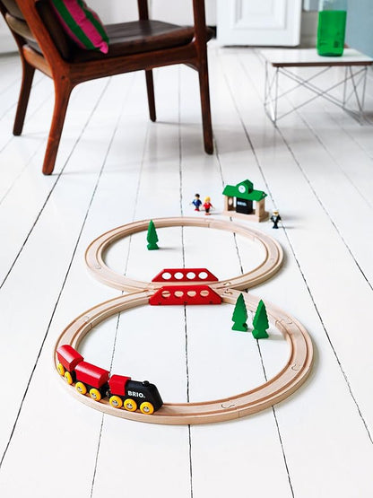 BRIO World - 33028 Classic Figure 8 Set - 22 Piece Wooden Toy Train Set with Accessories and Tracks | Enhances Creativity | Compatible Toys | FSC-Certified Wood | Perfect for Kids Age 2+